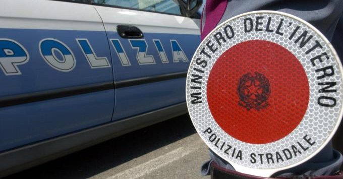 Incidente in autostrada fra Mileto e Rosarno, quattro i feriti
