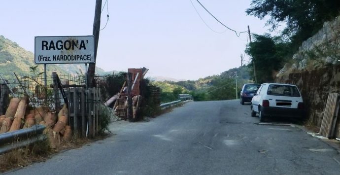 Crolla una casa a Ragonà, evacuata famiglia