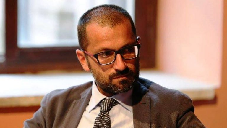 Comune Vibo, Soriano (Pd) denuncia: «Pochi dipendenti e servizi fermi»