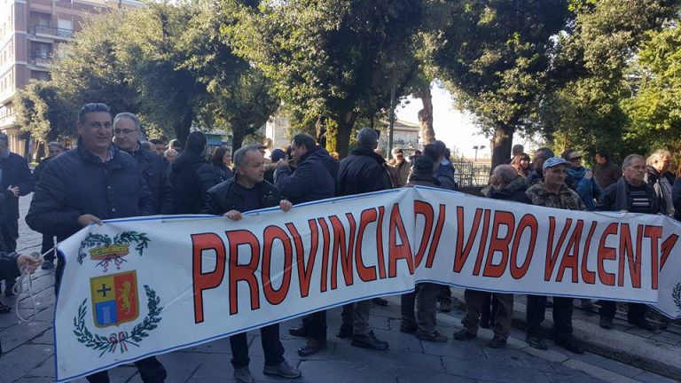 Provincia, doccia fredda sui lavoratori. L’udienza fissata al 17 dicembre