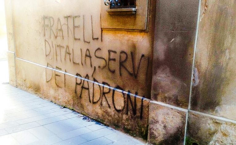 L’intervento/Gesti a metà tra vandalismo e un’idea distorta di democrazia