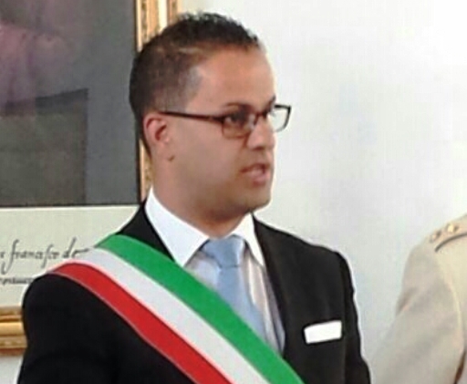 Aggressione a Cugliari, il sindaco di Cessaniti Francesco Mazzeo vicino all’artigiano