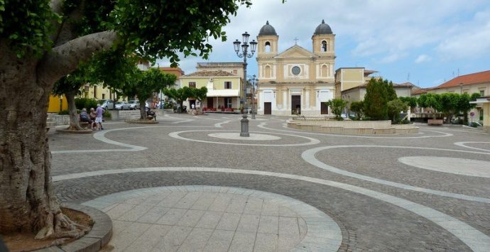 Briatico, pugno duro del Comune: revoca delle licenze per gli evasori