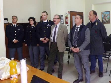 Il prefetto Casabona in visita alla Polizia stradale