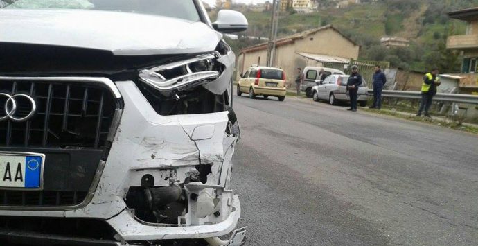 Incidente stradale a Piscopio, un ferito grave – FOTO/VIDEO