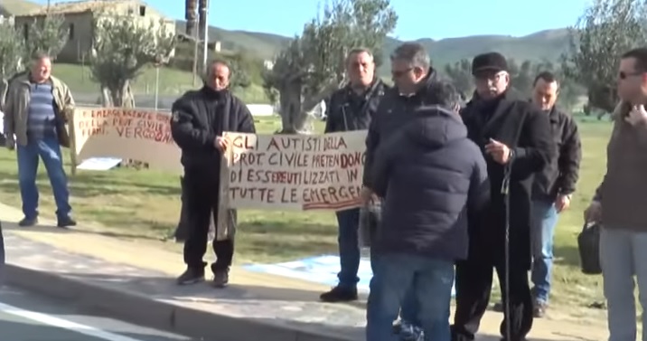 Protezione civile a rischio chiusura a Vibo, protesta alla Regione – VIDEO