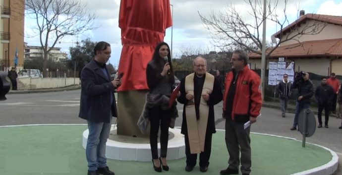 Inaugurato il monumento a Louise Braille – VIDEO