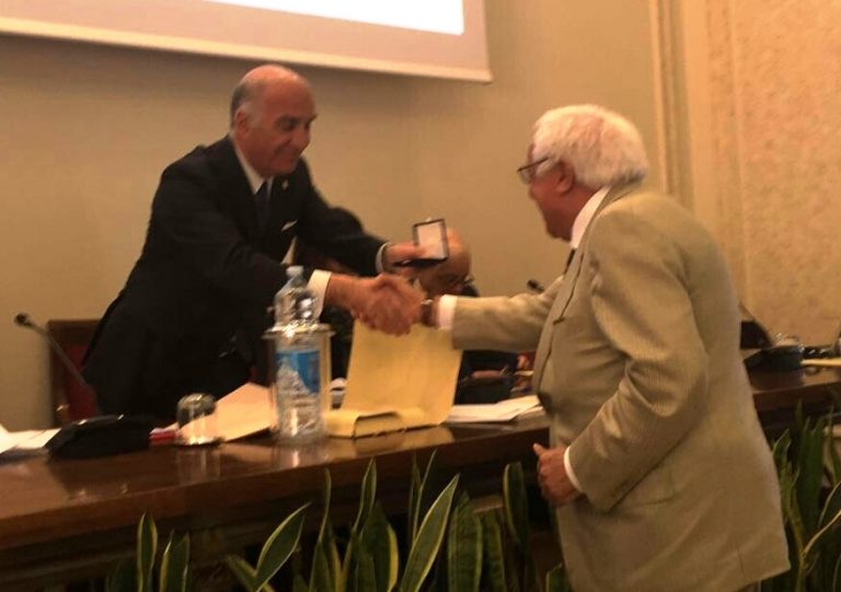 Da 15 anni alla presidenza dell’Aci di Vibo: l’Assemblea generale premia Farfaglia