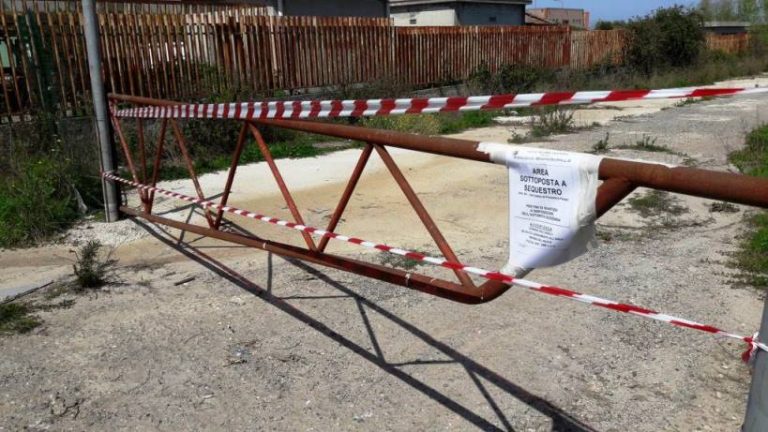 Scattano i sigilli alla discarica nell’ex Foro Boario – FOTO | VIDEO