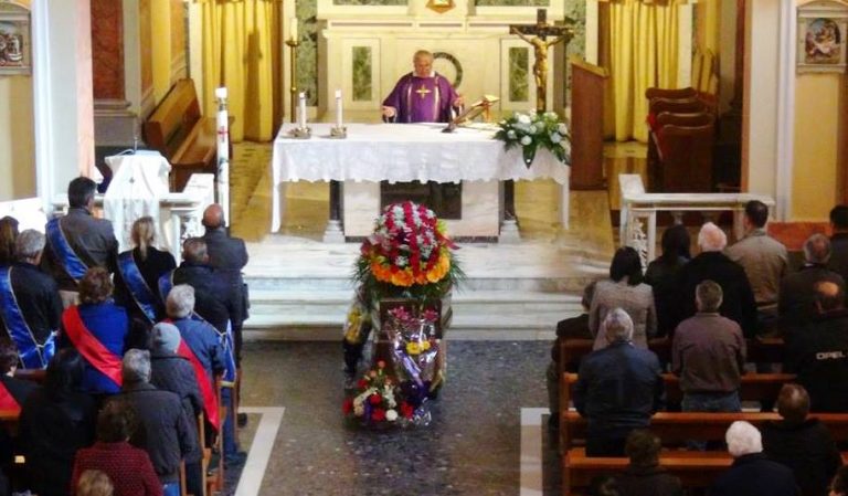 Celebrati i funerali di Di Betta, il sindaco Di Sì: «Riposerà nel suo amato paese»