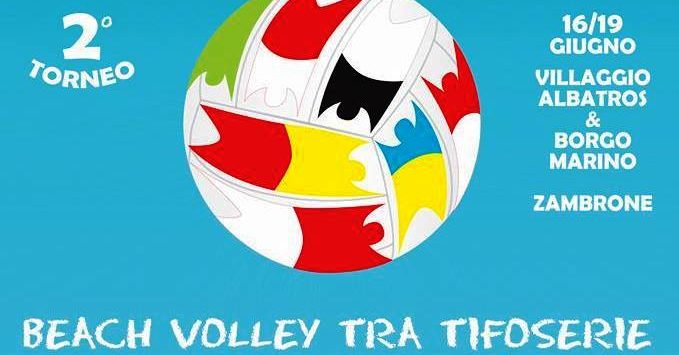 I tifosi del volley si sfidano sulla sabbia di Zambrone