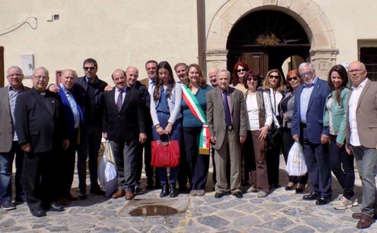 Dal Canada ai luoghi di San Francesco, il ritorno degli emigrati diventa un docufilm