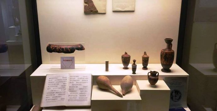 Al Museo Capialbi la mostra “ReSÒNAnT Ritmi e Suoni: l’Arte ritrovata”