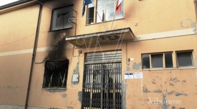 Incendio alla scuola di Stefanaconi: sostegno dalla Regione, ministero non pervenuto