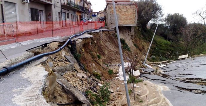 VIDEO | A Triparni si riaccende la protesta per il dissesto idrogeologico