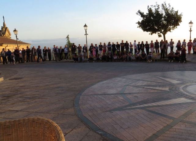 Matrimonio in elicottero a Nicotera, la chiesa alza la voce contro le strumentalizzazioni (VIDEO)