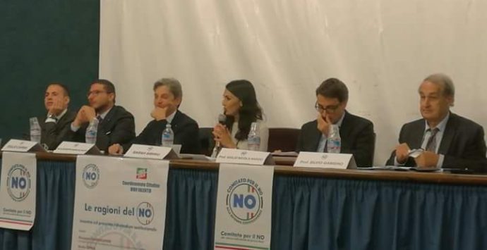 Referendum costituzionale, Forza Italia detta la linea del “No”