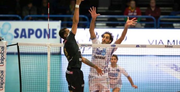 Superlega, Vibo cade a Latina ma mantiene l’ottavo posto (HIGHLIGHTS)