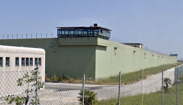 Tentata evasione dal carcere di Vibo, 19enne bloccato dalla Polizia penitenziaria