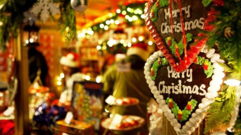 Vibo, l’associazione Ana Ugl organizza un mercatino di Natale in piazza Municipio