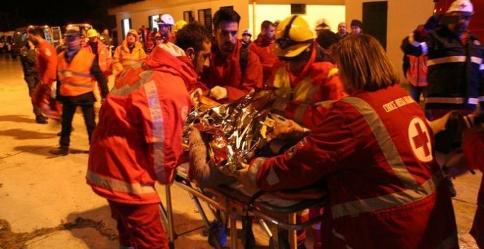 Treno in fiamme nella galleria tra Pizzo e Mileto: ma è un’esercitazione