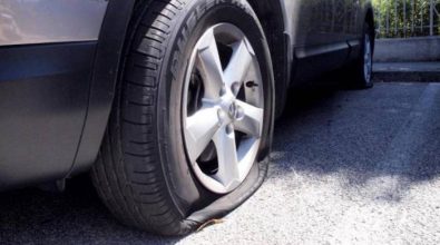 Sacerdoti nel mirino, squarciati gli pneumatici dell’auto del viceparroco di San Gregorio