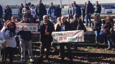 Acqua sporca a Nicotera, occupata la Stazione ferroviaria di Rosarno (VIDEO)