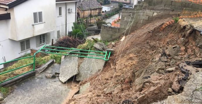 Vazzano, evacuata l’abitazione minacciata dalla frana