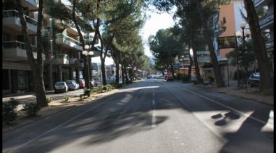 A spasso con in spalla il divano rubato da un bar, denunciato studente vibonese