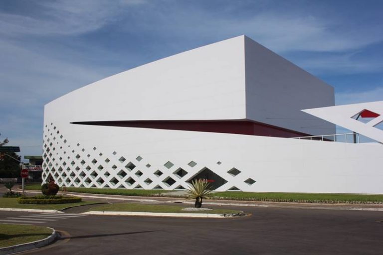 Architettura, il sorianese Francesco Schiavello sbarca in Brasile con un avveniristico auditorium