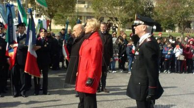 I ministri Minniti e Pinotti e il comandante Del Sette tengono a battesimo il 14° Battaglione “Calabria” di Vibo