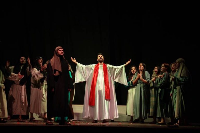 Torna a Vibo “Dall’amore… la vita”, il musical sulla Passione di Cristo (VIDEO)