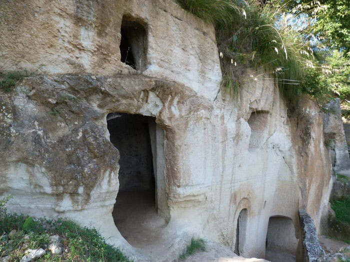 Zungri e le sue grotte al centro di un “campo-studio” speleologico