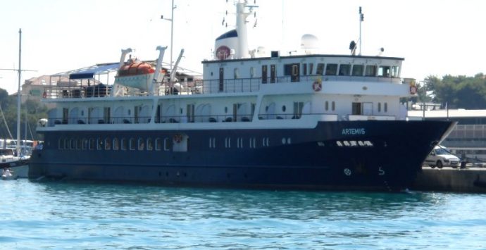 Turismo, Vibo Marina in attesa del primo attracco della nave da crociera “Artemis”