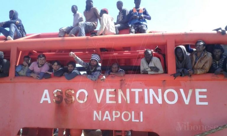 Sbarco record a Vibo Marina, il Coisp: «Sistema al collasso e la Polizia lavora gratis»