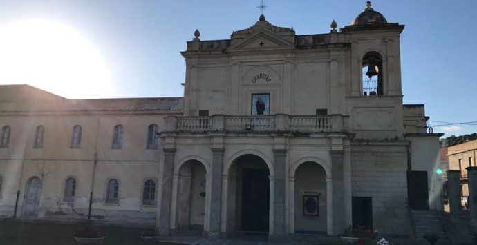 Danni al santuario di San Francesco a Nicotera: al via una raccolta fondi