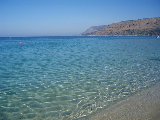 Cadavere in spiaggia a Nicotera: conclusa l’autopsia