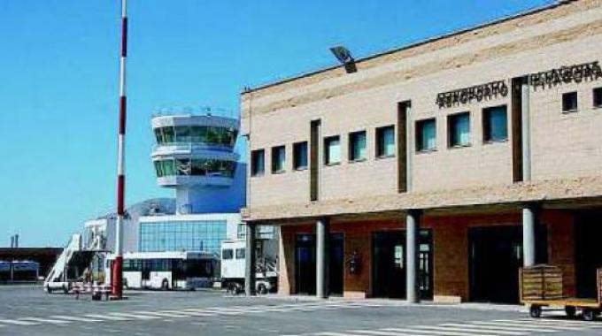 ‘Ndrangheta: l’aeroporto di Crotone per i traffici di droga con i vibonesi