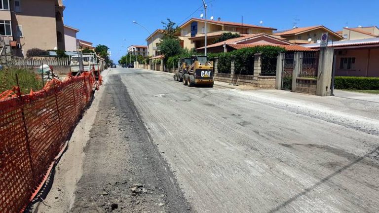 Pizzo, iniziati gli interventi di ammodernamento delle strade della Marinella