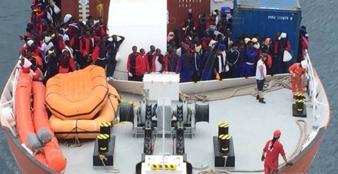 Emergenza migranti, previsto un nuovo sbarco al porto di Vibo Marina
