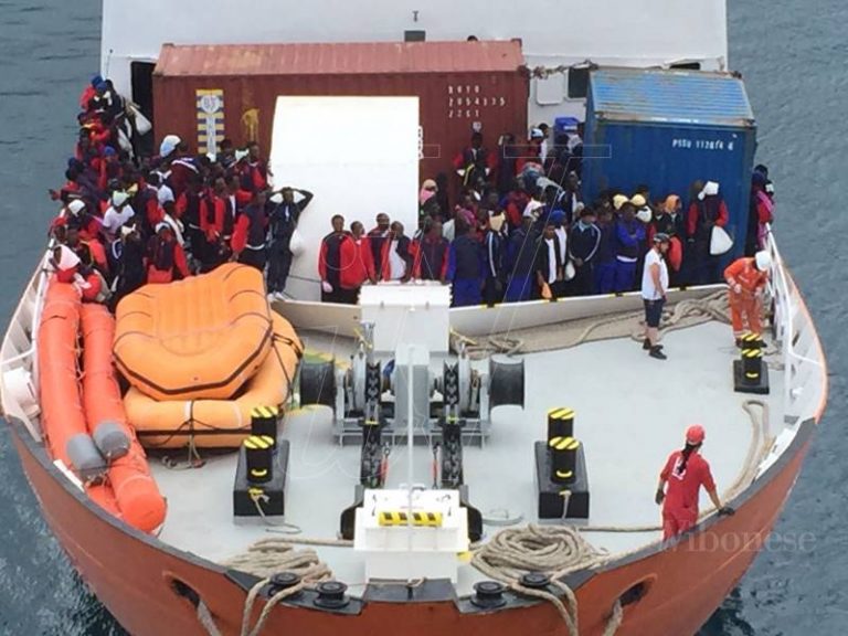 Emergenza migranti, previsto un nuovo sbarco al porto di Vibo Marina