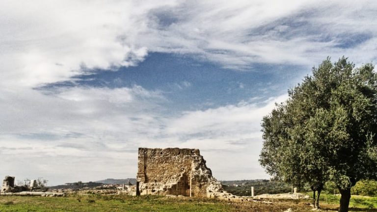 Mileto: 15 colpi di pistola nel pomeriggio contro cancello del Parco archeologico