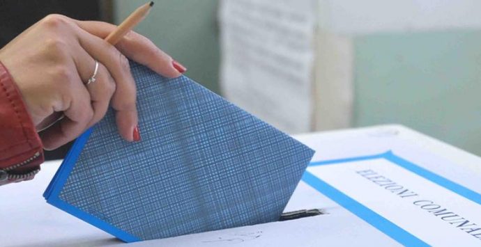 Elezioni amministrative nel Vibonese, urne aperte in quattordici comuni