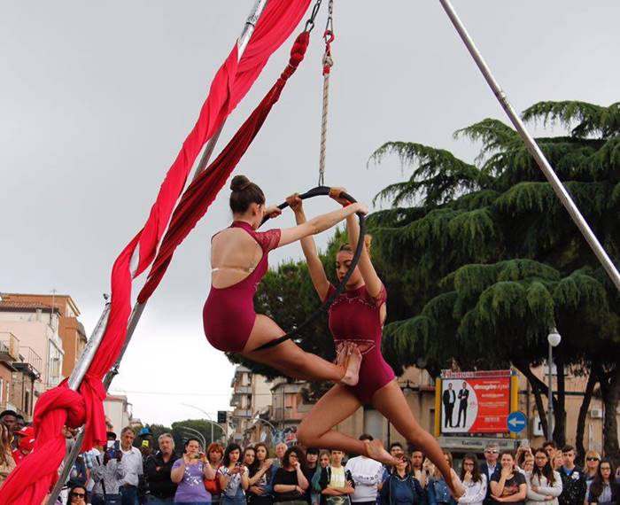 #Zeroviolenza, flash mob contro la violenza di genere (VIDEO)