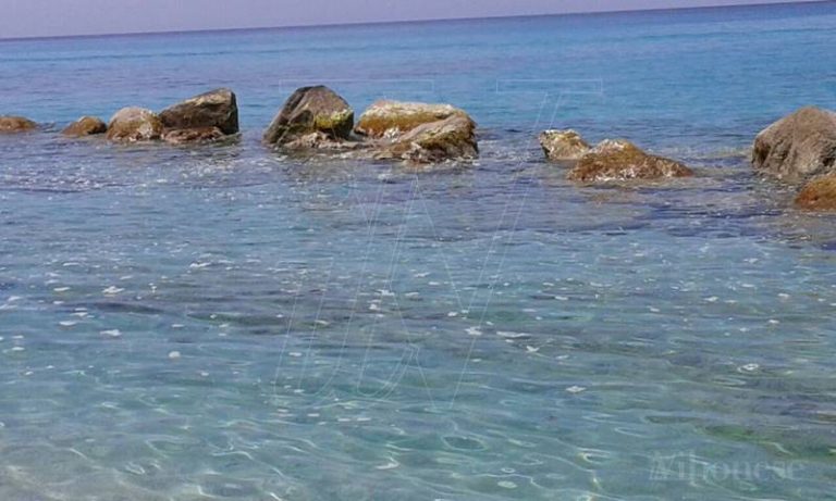 Mare sporco a Capo Vaticano e Tropea: le prime segnalazioni (FOTO)