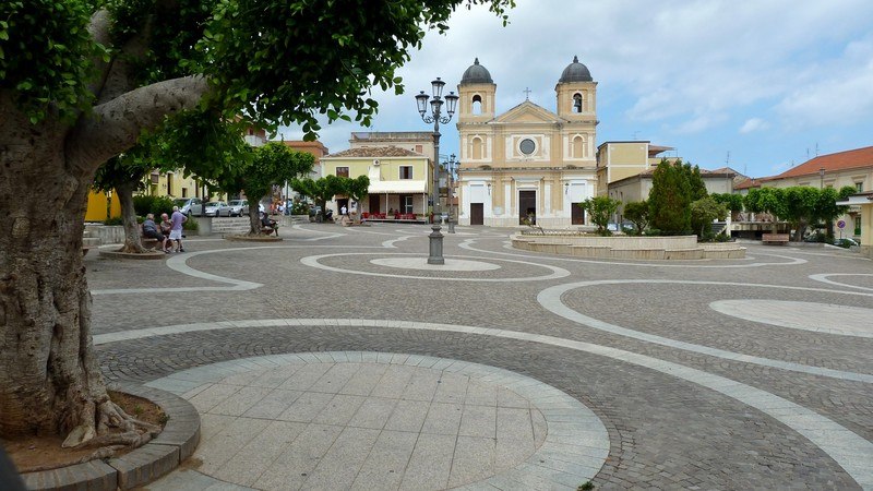 Briatico, piazza IV Novembre