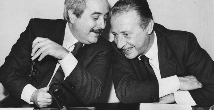 Stragi di mafia, Sant’Onofrio ricorda i giudici Falcone e Borsellino a 25 anni dalla morte