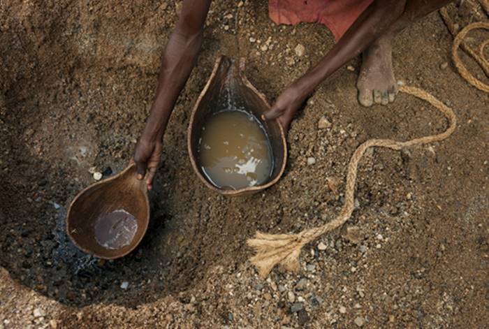 “Water warriors”, al Valentianum di Vibo la mostra di Lynn Johnson del National Geographic