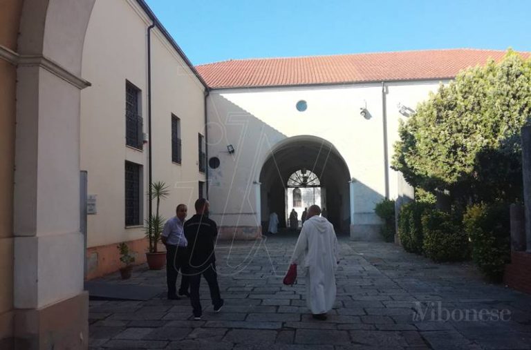 I monaci della Certosa di Serra San Bruno a Mileto sulle tracce della fede