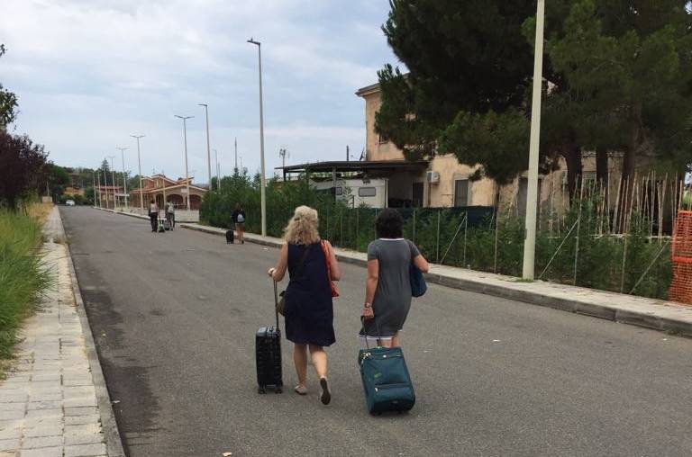 Porto di Vibo Marina, domenica di “passione” per i turisti provenienti dalle Eolie